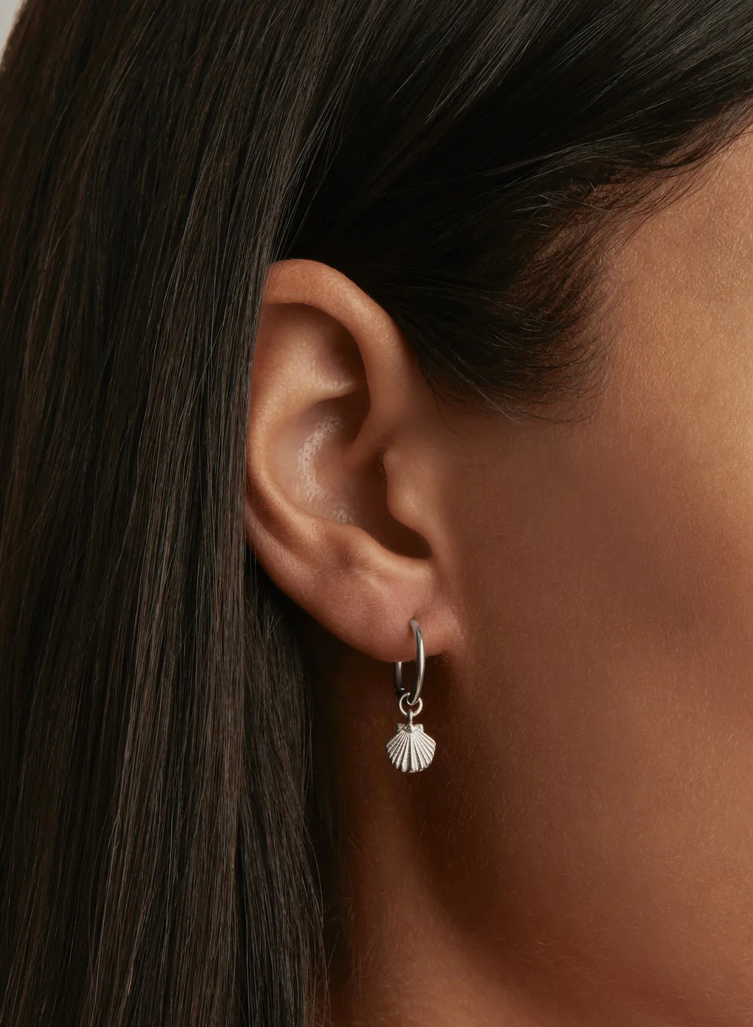 By Charlotte By The Shore Shell Hoop Earrings in SILVER