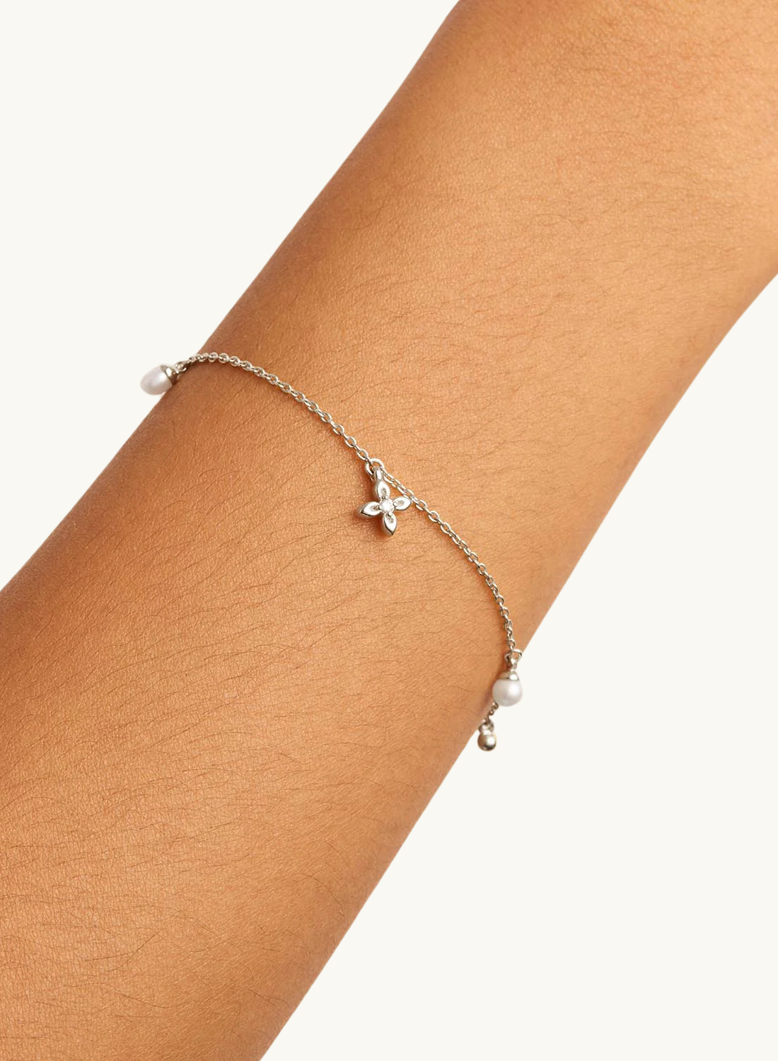 By Charlotte Live in Peace Bracelet in SILVER