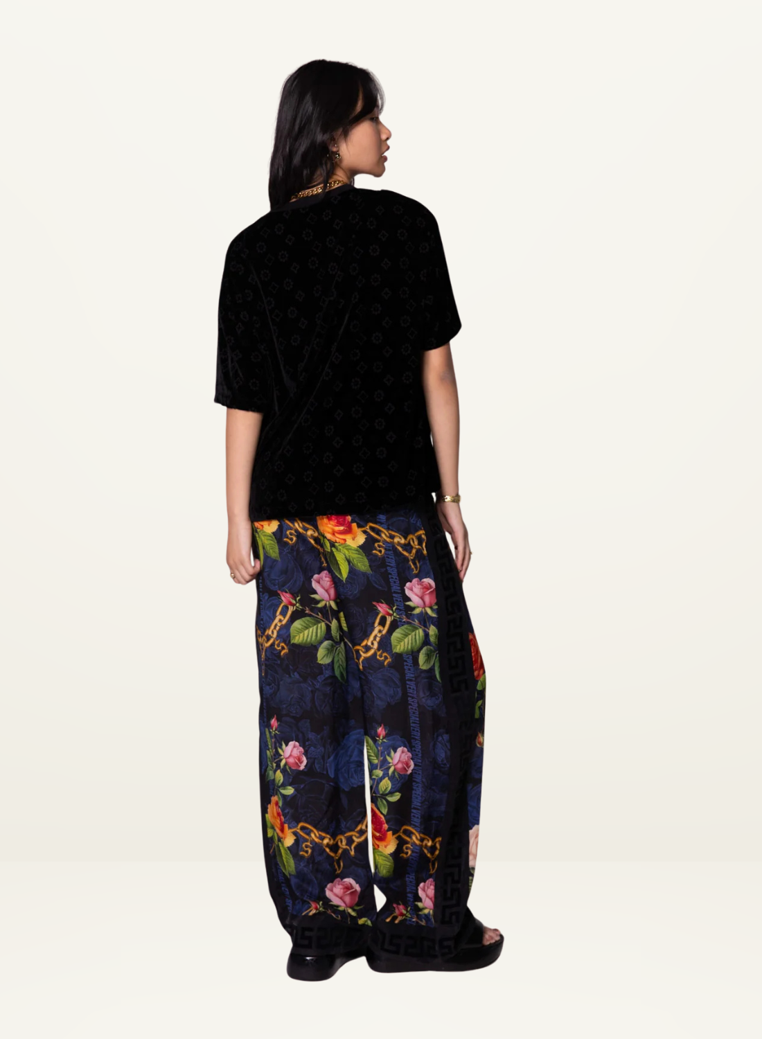 Something Very Special Chains and Roses Silk Vacay Pant in Black