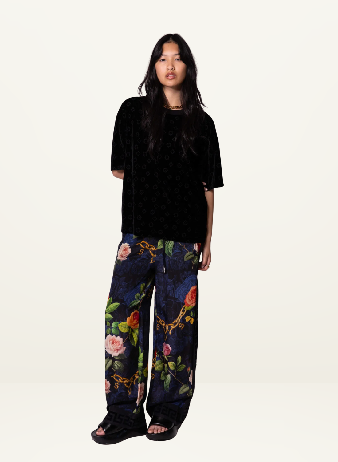Something Very Special Chains and Roses Silk Vacay Pant in Black