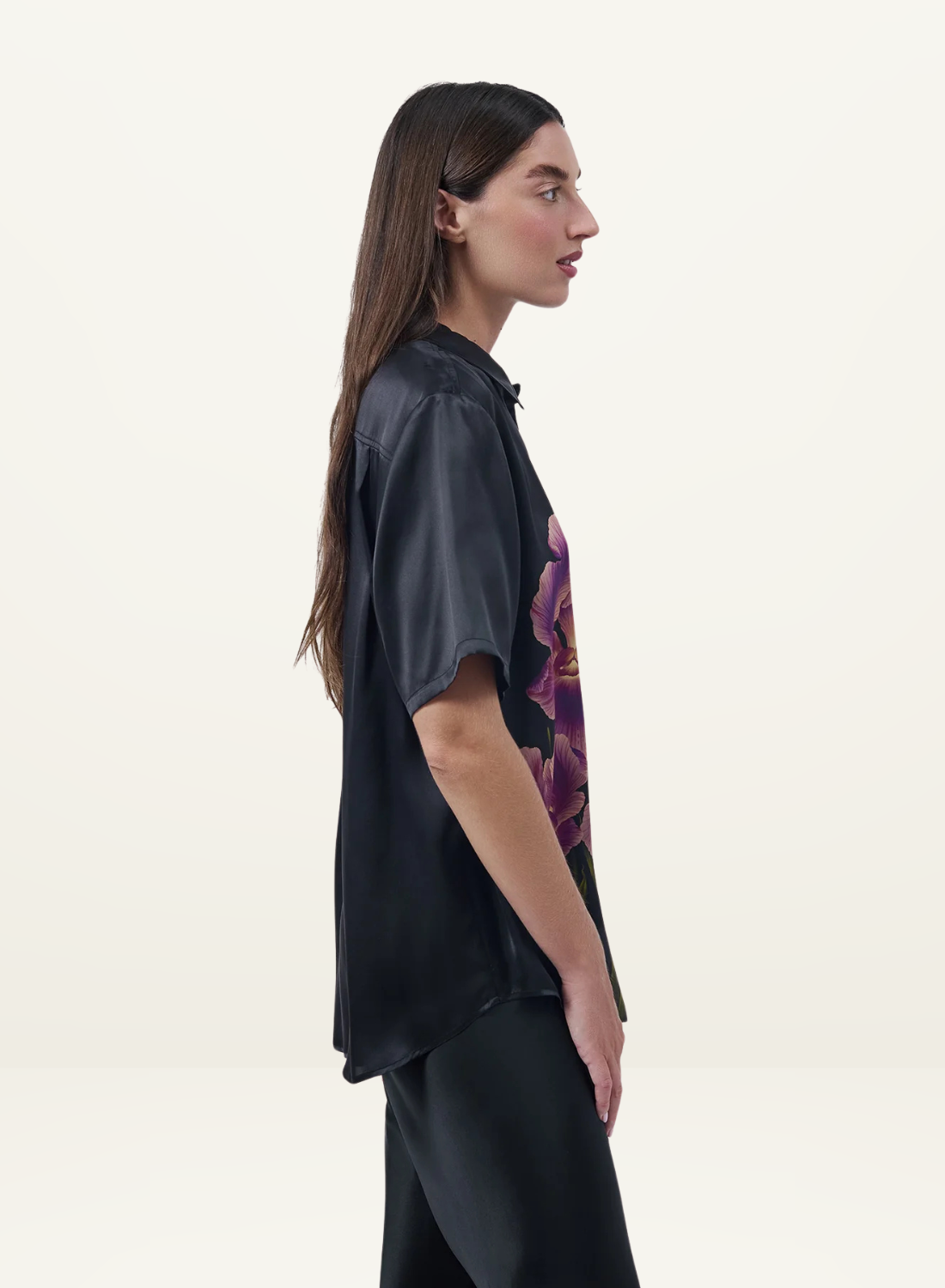 Silk Laundry Short Sleeve Boyfriend Shirt in Iris Black