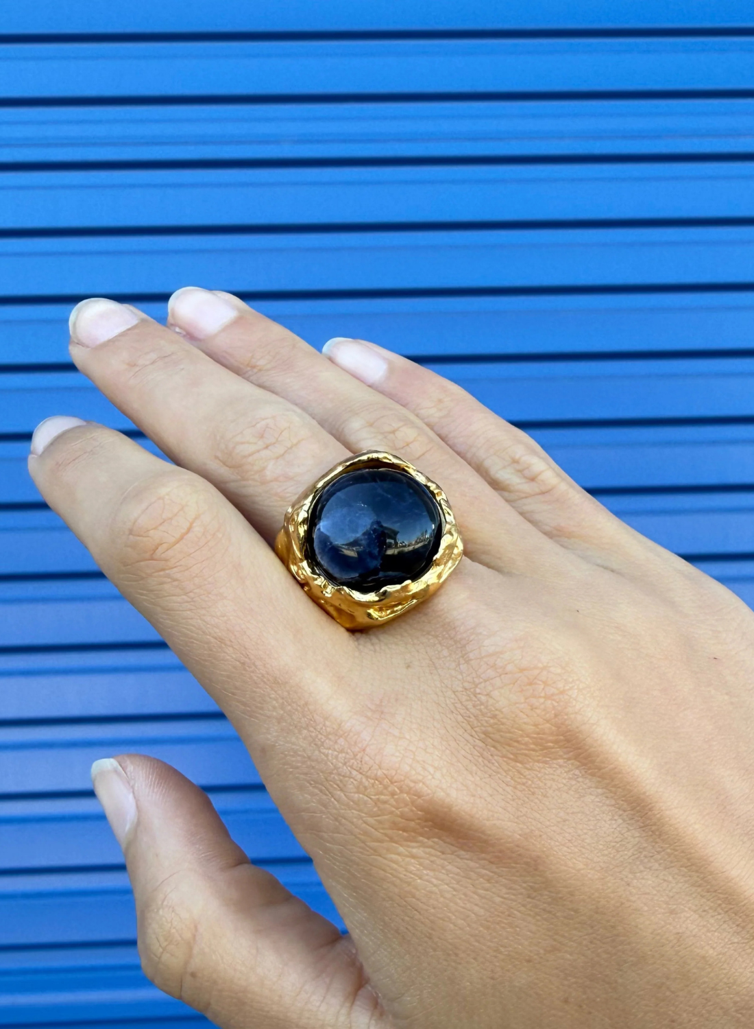 Aelia Sabrina Ring in Gold