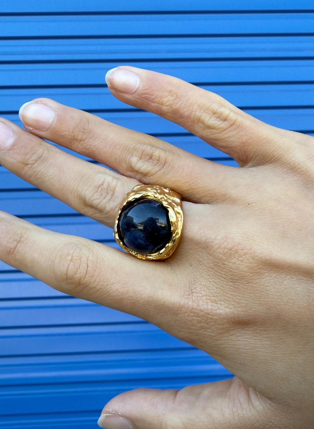 Aelia Sabrina Ring in Gold