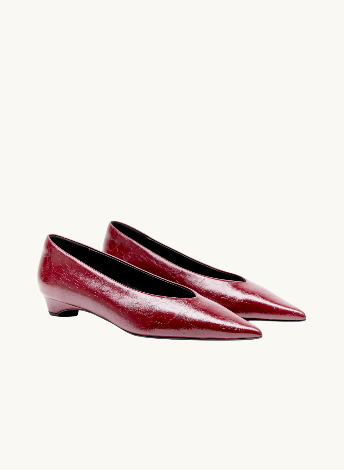 Elyson Luca in Merlot