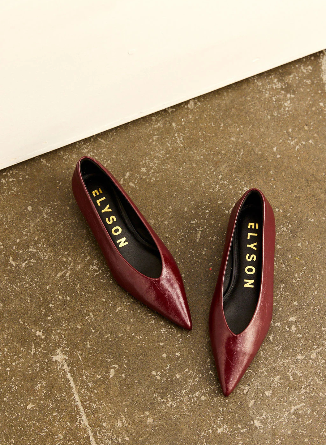 Elyson Luca in Merlot