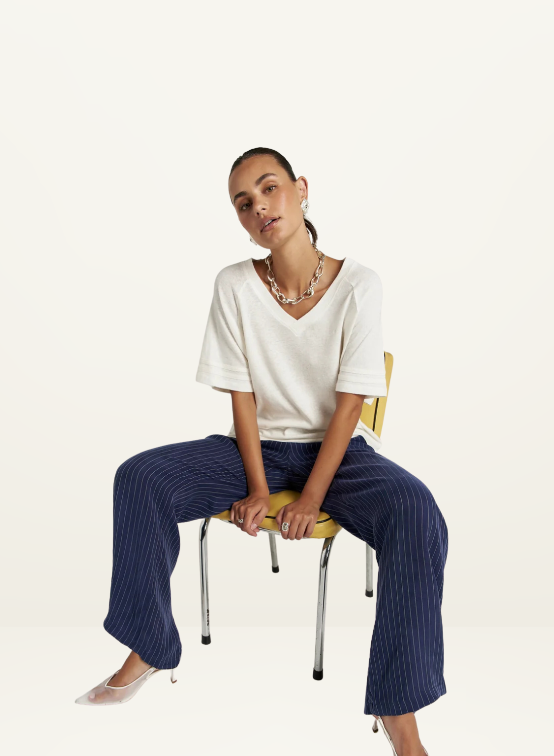 Summi Summi V Neck Tee in Vanilla