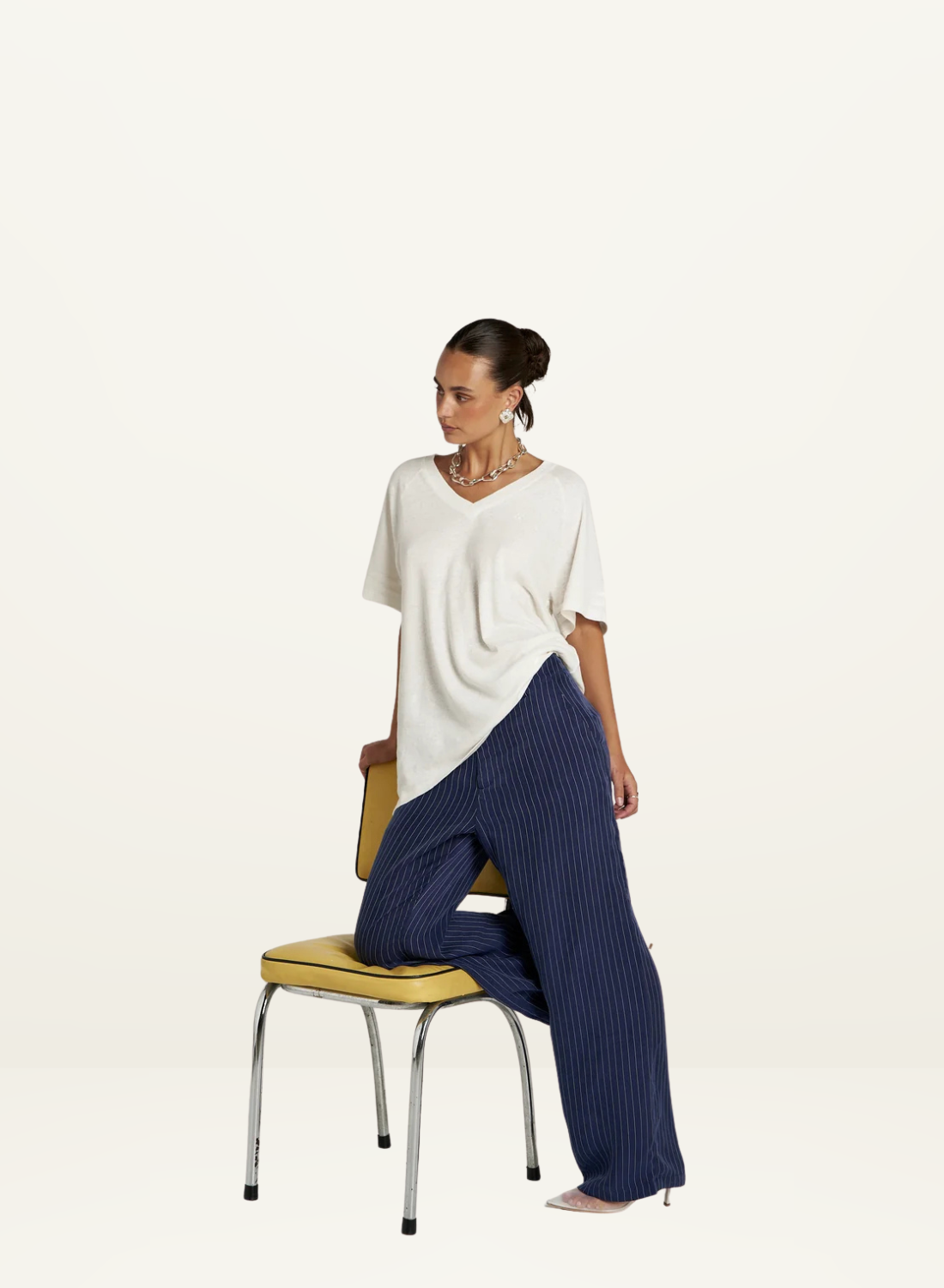 Summi Summi V Neck Tee in Vanilla